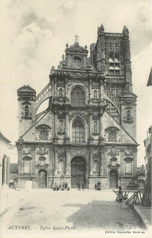 Auxerre — Igreja de São Pedro — Edição Nouvelles Galeries - Frente