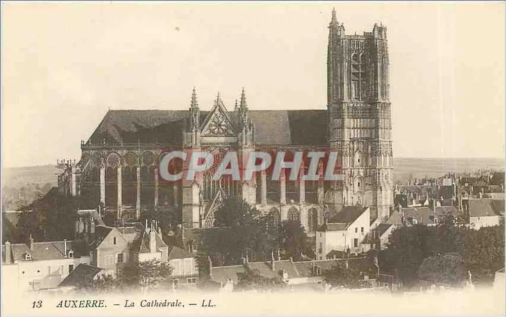 Auxerre — A Catedral — LL. n°13 - Frente