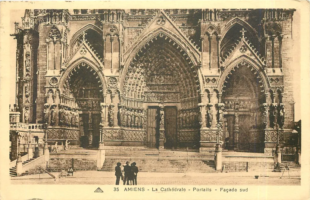 Amiens - A Catedral - Portais - Fachada sul — editor A. L. (n° 35) - Frente