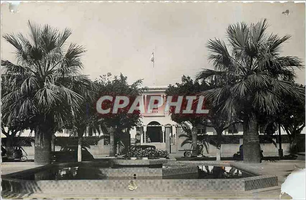 Praça central com fonte — Casablanca — Edição « L'Éditeur » - Frente