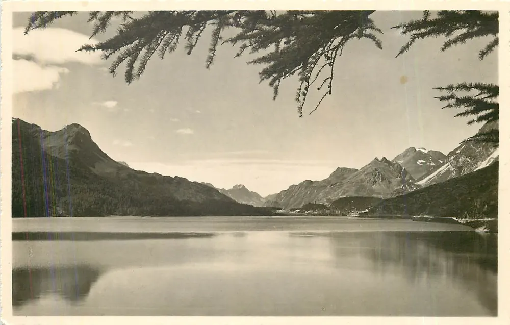 Vista sobre o lago Silsersee para Maloja — Ober-Engadin — Foto Meerkämper, Sils im Engadin 86 - Frente