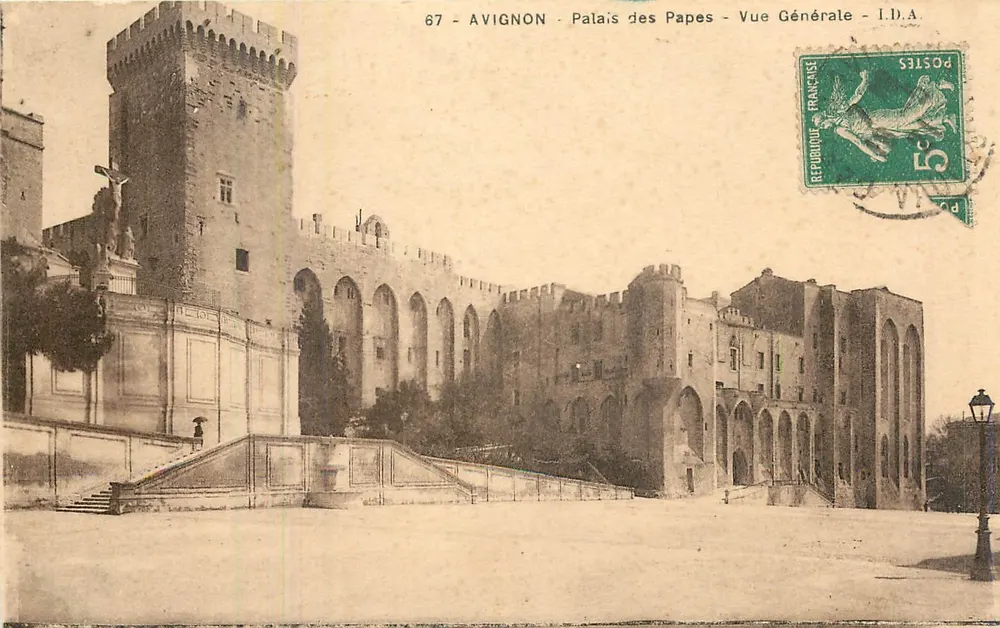 Avignon - Palácio dos Papas - Vista Geral - I.D.A. - Frente