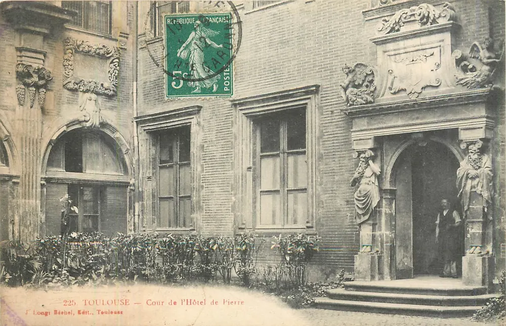 Toulouse — Cour do Hotel de Pierre — J. Longi Béchel, Edit., Toulouse - Frente