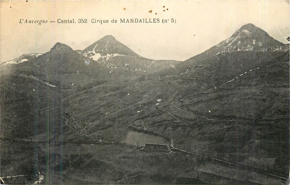 Cirque di MANDAILLES — Aucergne — Cantal. 352. (n° 5) - Recto