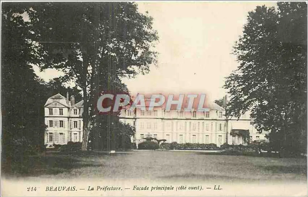 Beauvais — La Prefettura — Facciata principale (lato ovest) — LL. - Recto