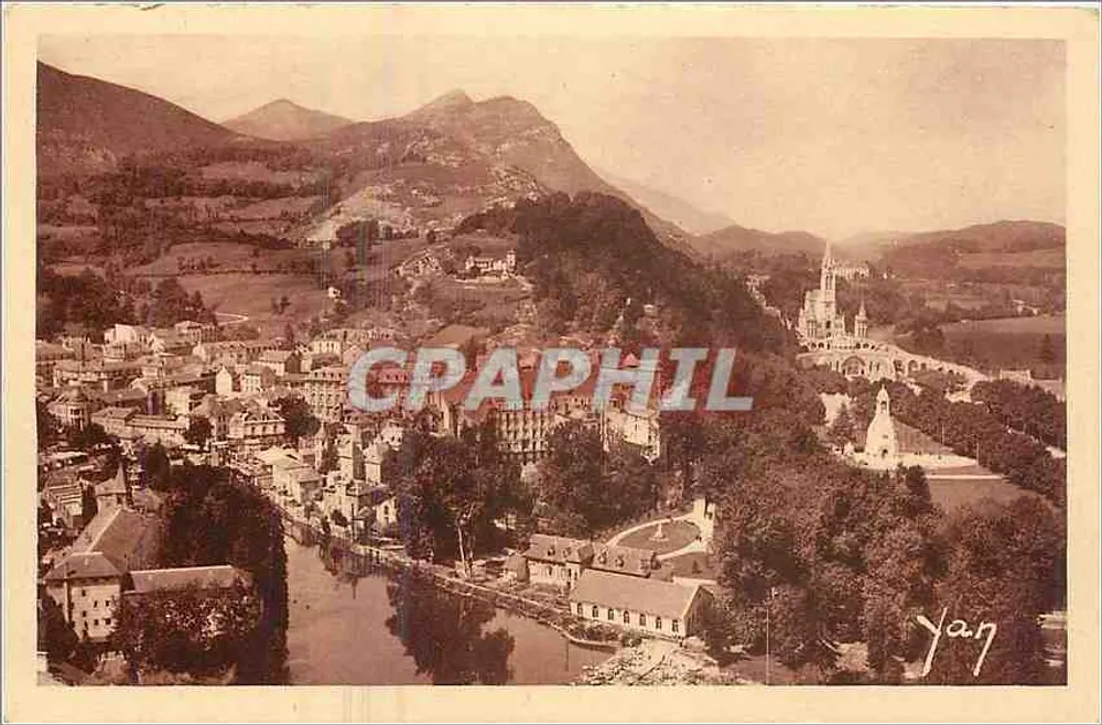 Lourdes — Vue générale prise du château-fort — Édition E. Quinault Lourdes - Recto