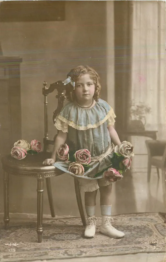Menina com rosas — J-K, n° 139 - Frente