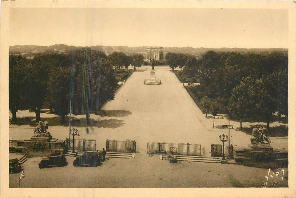 Panorama Parku Montpellier — Delikatna Francja — Wydawnictwo Sztuki Yvonne, Paryż - Awers