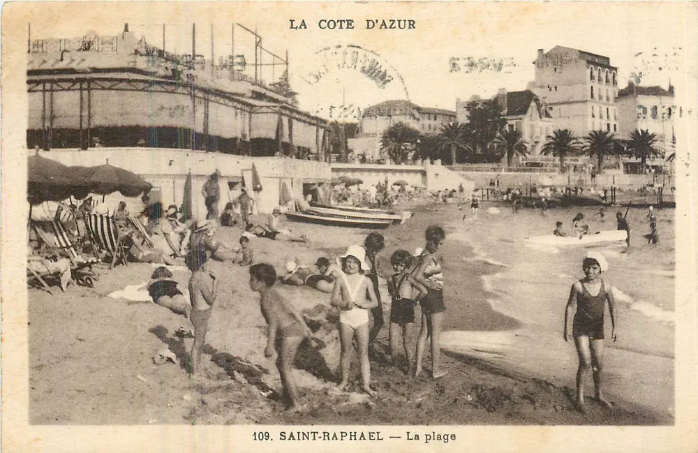 Saint-Raphaël — A Praia — Ed. Voyen, n°109 - Frente