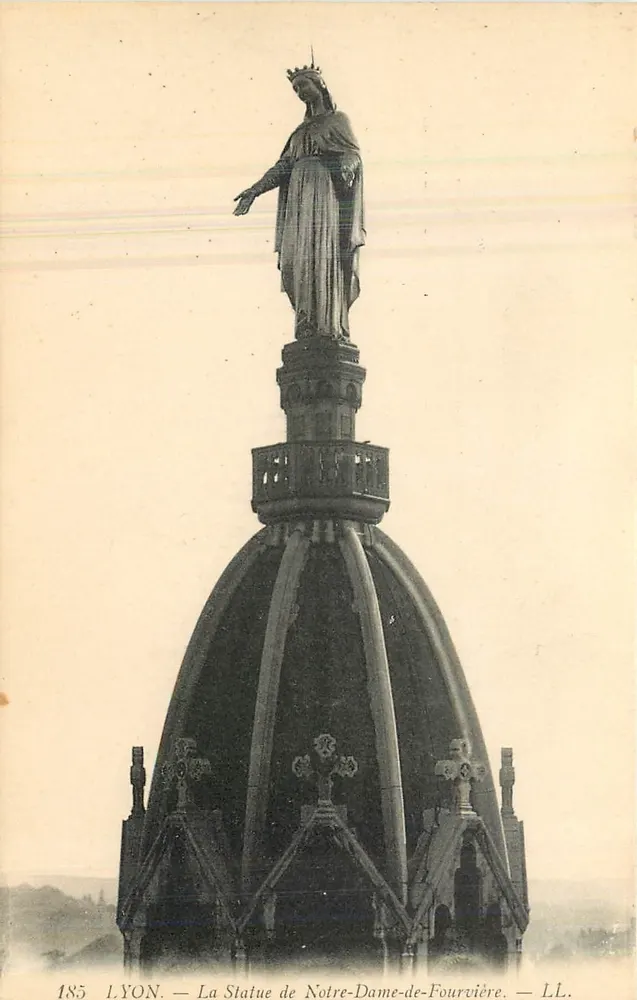 LYON — A Estátua de Nossa Senhora de Fourvière — LL. — N° 185 - Frente