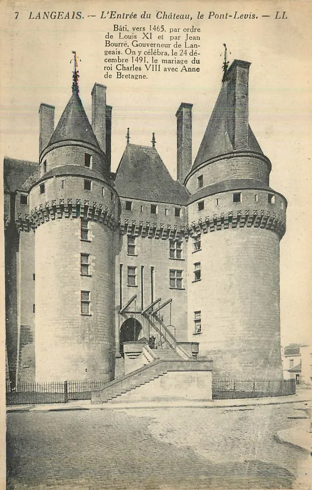 Langeais — L'Entrée du Château, le Pont-Levis — LL - Recto