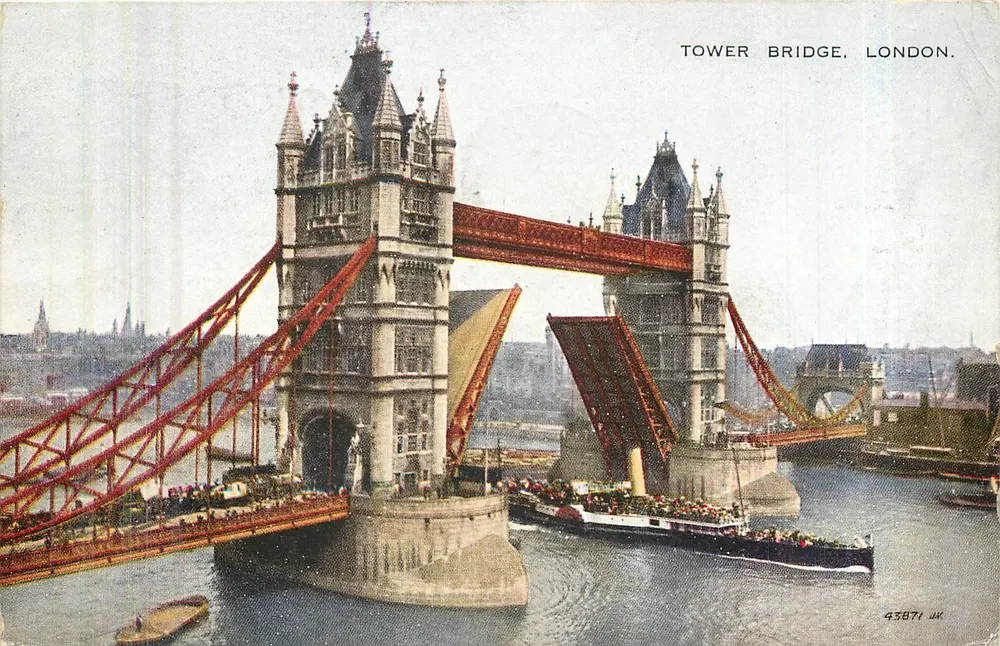 Tower Bridge, Londres — vista com barco passando — editor Valentine's Card, n° 43871 - Frente