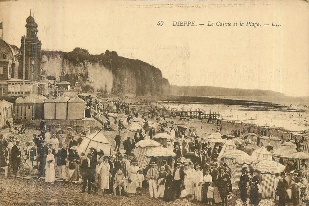 Dieppe — Le Casino et la Plage — LL. — N° 49 — Éditeur L.L. - Recto