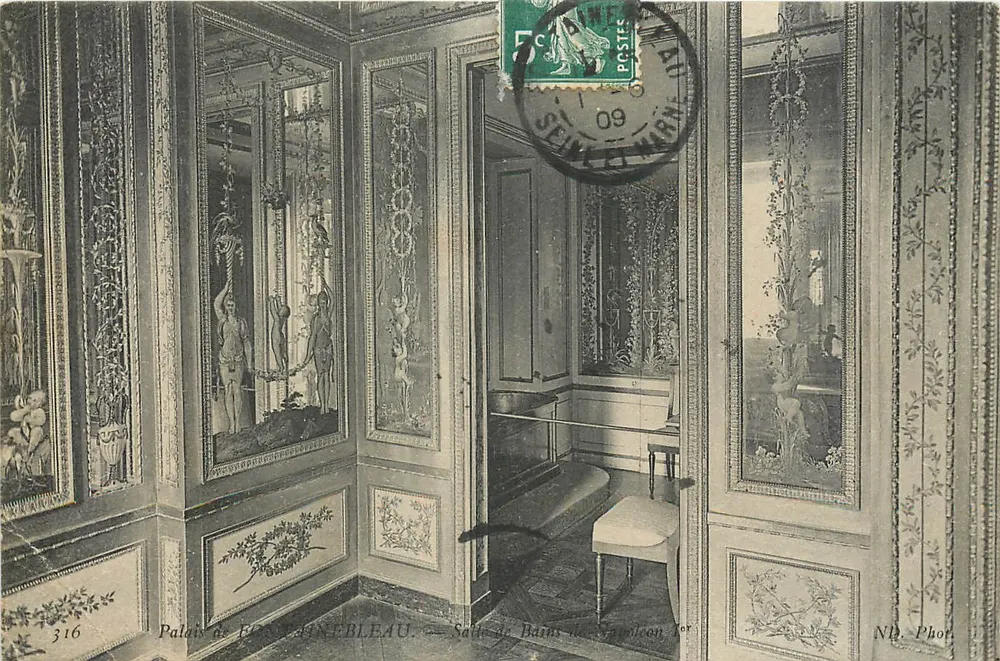 Palais de BORNEBLEAU — Salle de Bains de Napoléon Ier — N.D. Phot. - Recto