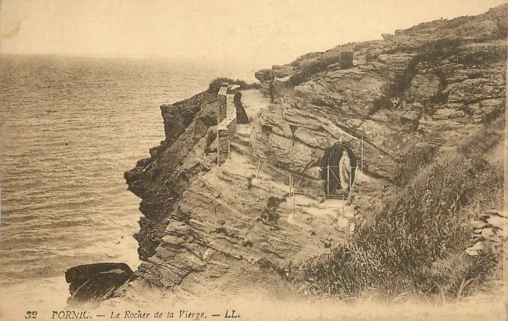 Pornic — The Rock of the Virgin — LL - Front