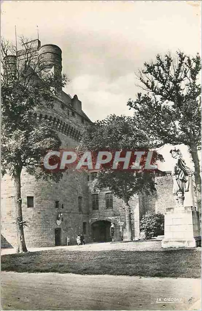 O Donjon do Castelo — A Cigogne — Edição do Pré-Botte - Frente