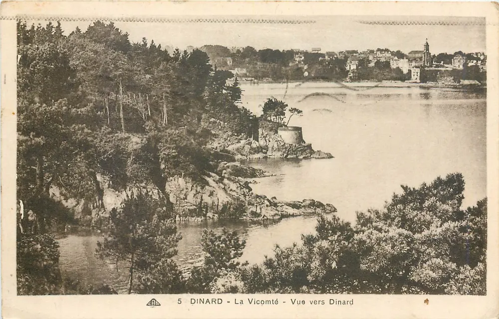 Dinard - La Vicomté - View towards Dinard — series 5, publisher unknown - Front