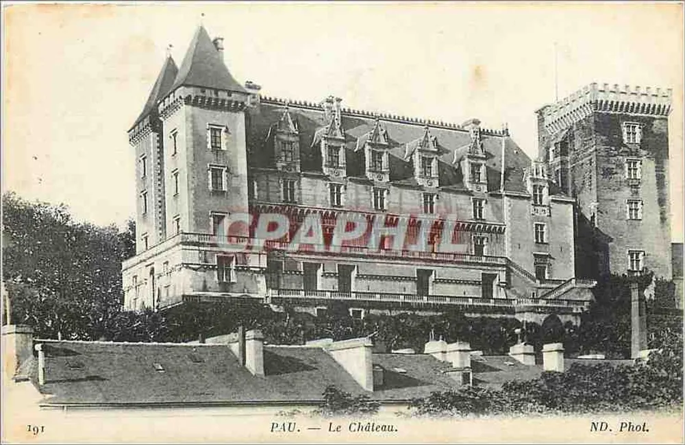 Pau — O Castelo — ND. Fot. - Frente