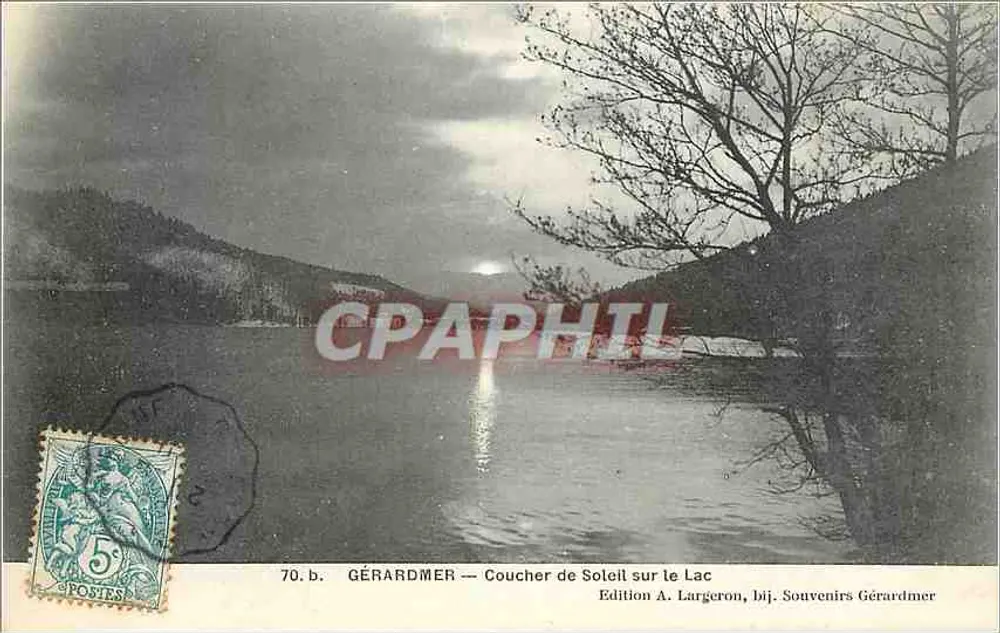 Gérardmer — Pôr do Sol sobre o Lago — Edição A. Largeron, bij. Souvenirs Gérardmer - Frente