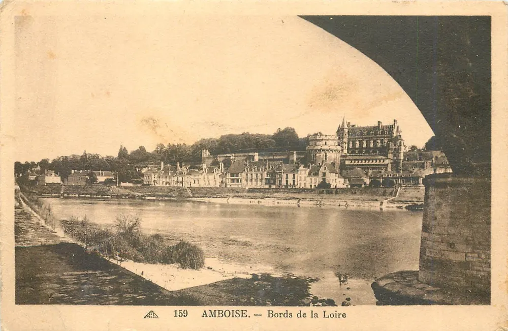 Amboise — Bordas da Loire — Editora das Artes Fotomecânicas Strasbourg-Schiltigheim, n° 159 - Frente