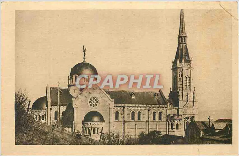 Basilique Nationale de Ste Jeanne d'Arc — Vue d'ensemble — Côté Sud — Édition de la Basilique Nationale - Recto