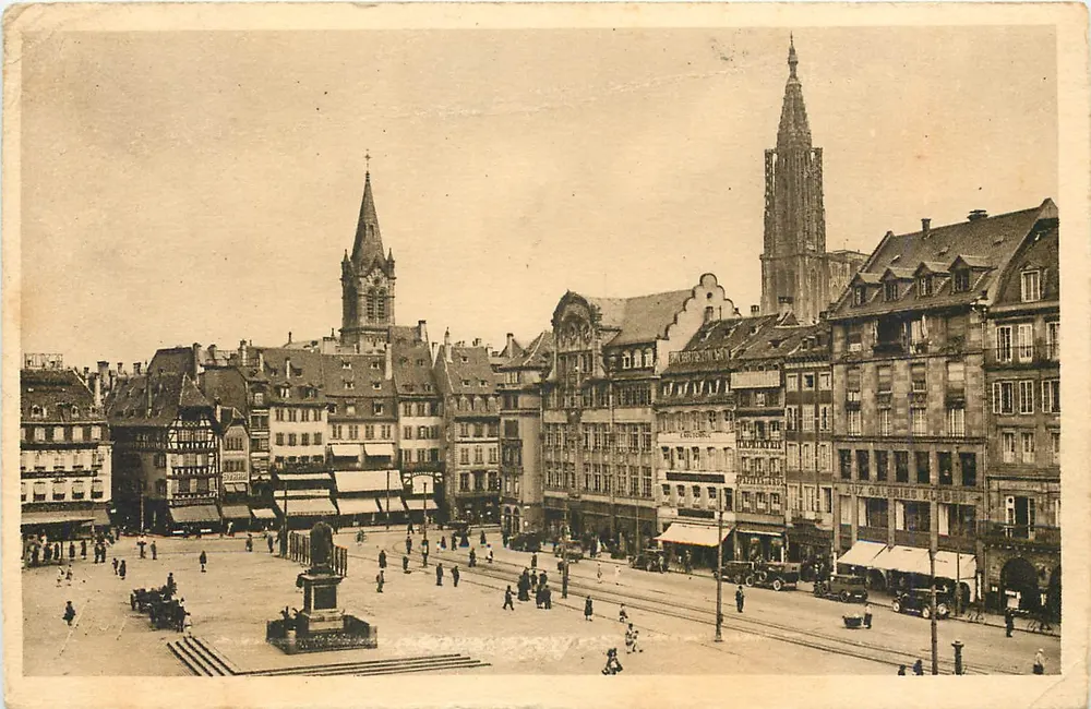 Straßburg — Place Kleber mit der Kathedrale — Les Éditions d'Art Yvon, Paris - Vorderseite