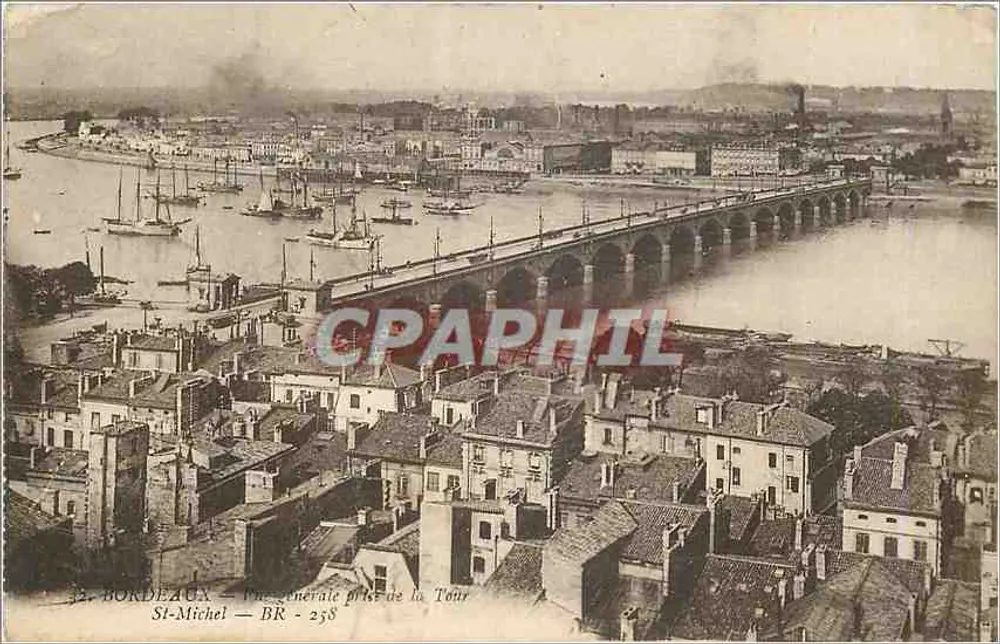 Bordeaux — Allgemeine Ansicht vom Turm St-Michel — BR - 258 - Vorderseite