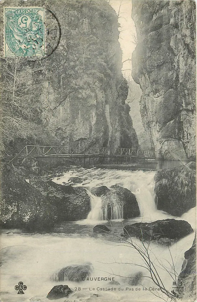 Auvergne — La Cascade du Pas de la Cère — Editor no identificado, n° 28 - Anverso