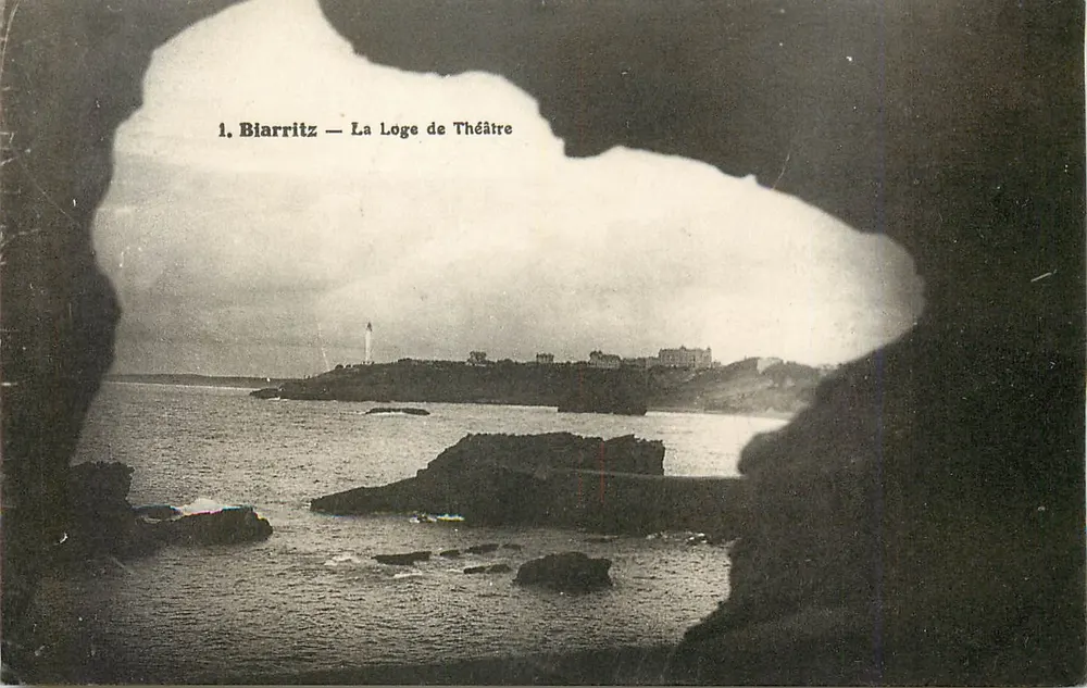 Biarritz — A Loge de Teatro — L. Jugand, editor - Frente