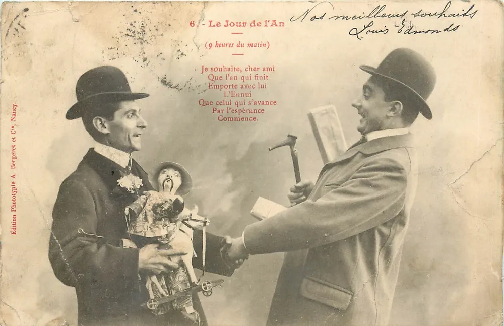 Dois homens em traje da época — O Dia do Ano — Edição Phototypie A. Bergeret e Cie, Nancy - Frente