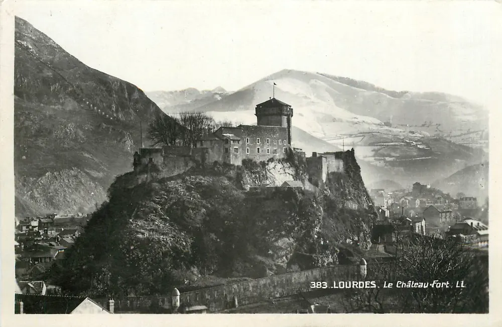 Lourdes — O Castelo Forte — LL, n° 383 - Frente