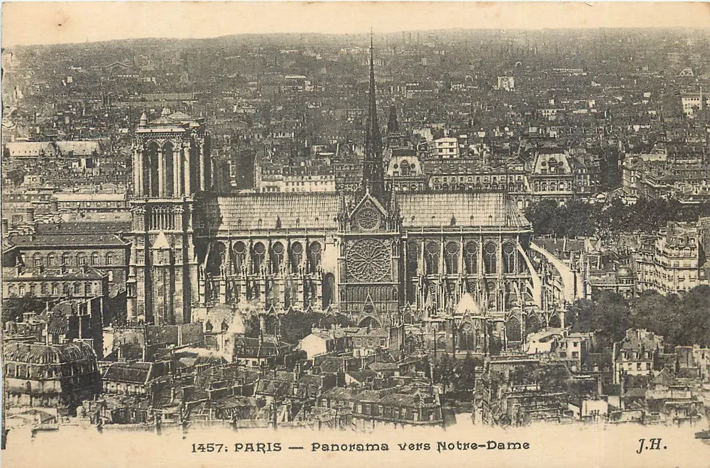 Paris — Panorama para a Catedral de Notre-Dame — J.H. - Frente