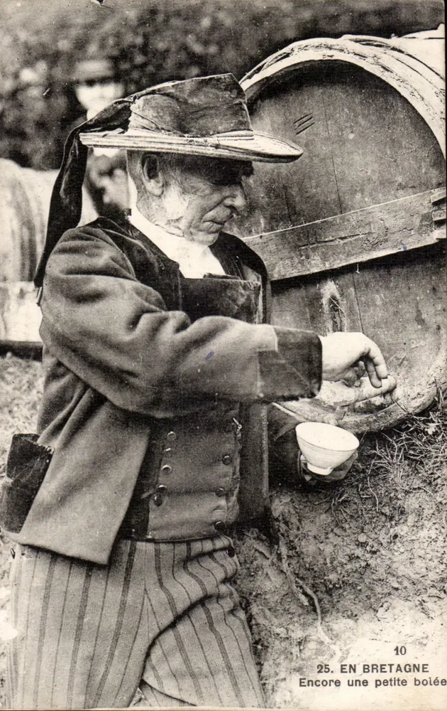 Homem na Bretanha — coleta de mel — F. Chapeau, Nantes, n°10 - Frente