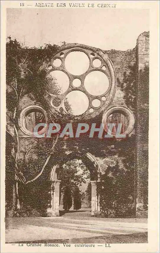 Abtei Vaulx-le-Cernay — Die Große Rosefenster. Außenansicht — LL - Vorderseite