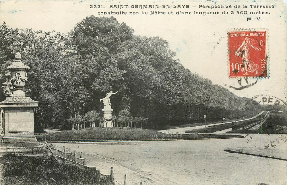 Saint-Germain-en-Laye — Perspective de la Terrasse construite par Le Nôtre et d'une longueur de 2.400 mètres — M. V. - Recto