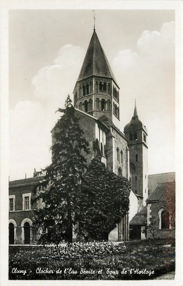 Cluny - Glockenturm der heiligen Quelle und Uhrenturm - Vorderseite