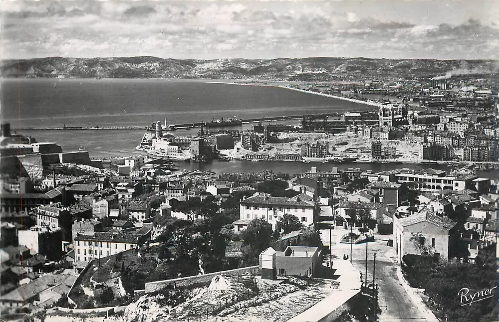 MARSEILLE — Vista Geral dos Portos — Edições da Liberação - Frente