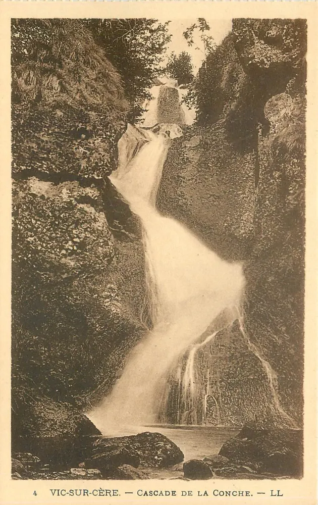 Vic-sur-Cère — Cachoeira da Conche — LL - Frente