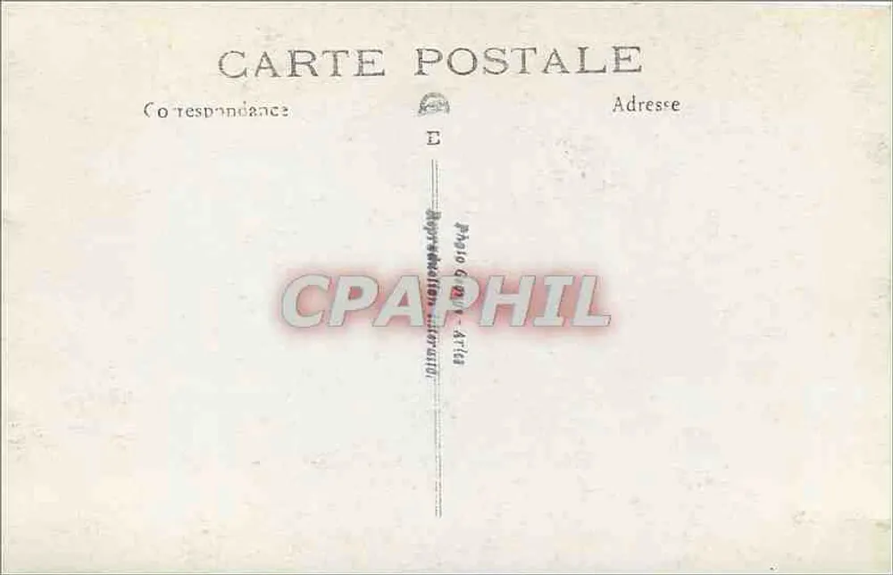 Garganta esculpida — detalhe de um capitel — Foto de Arte - Verso