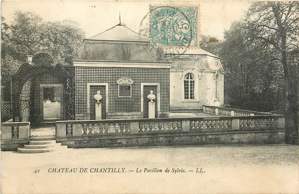 Castelo de Chantilly — O Pavilhão de Sylvie — LL. - Frente