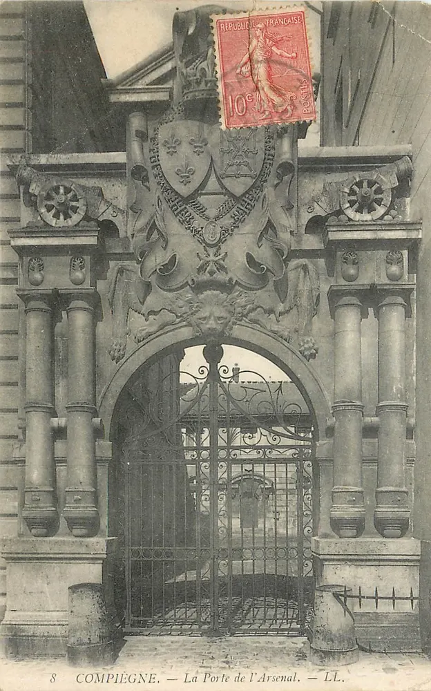 Compiègne — A Porta do Arsenal — LL. - Frente