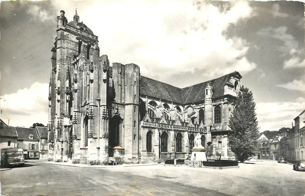 Dreux — Igreja de São Pedro — Fotografia Véritaole - Frente