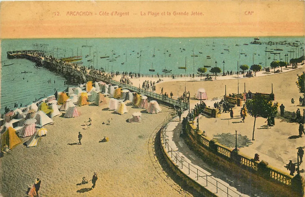 Arcachon - Côte d'Argent — La Plage et la Grande Jetée — CAP - Recto
