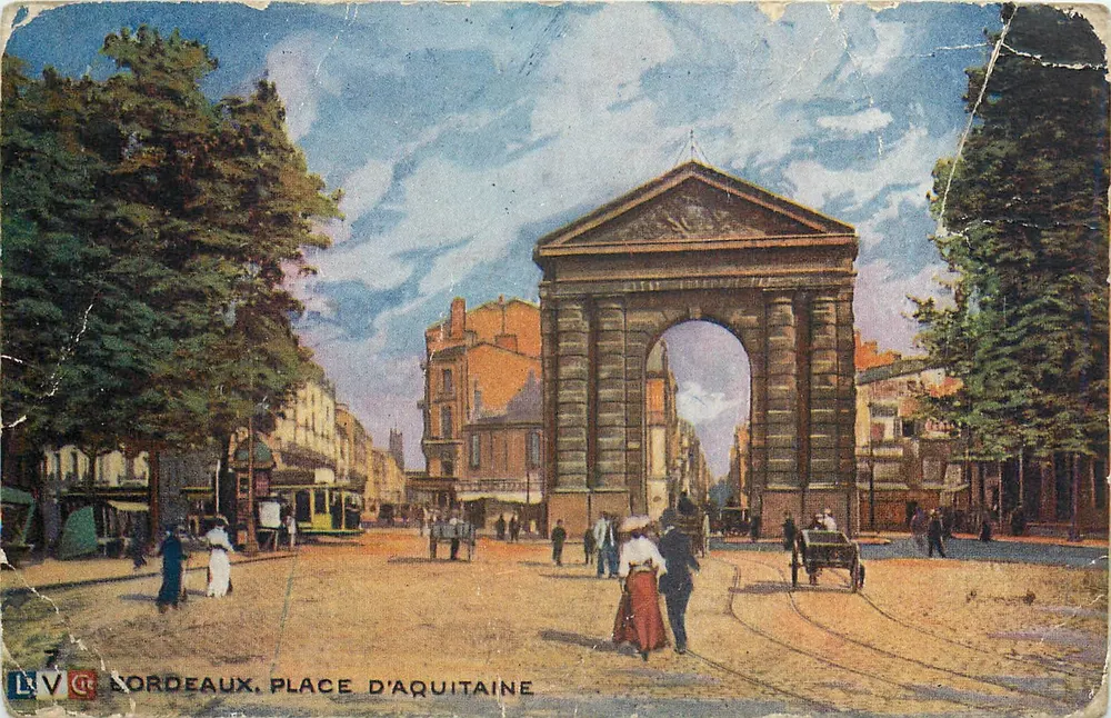 Bordeaux. Place d'Aquitaine — Arc de triomphe avec tramway et piétons — éditeur LVC - Frente