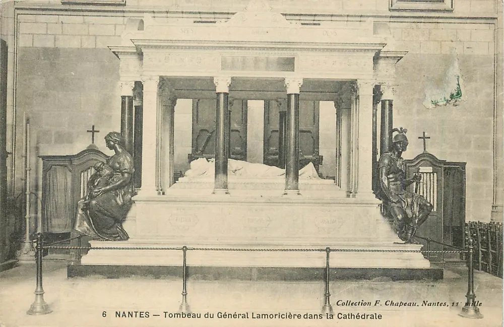 NANTES — Tombeau du Général Lamoricière dans la Cathédrale — Collection F. Chapeau, Nantes, 11e mille - Recto