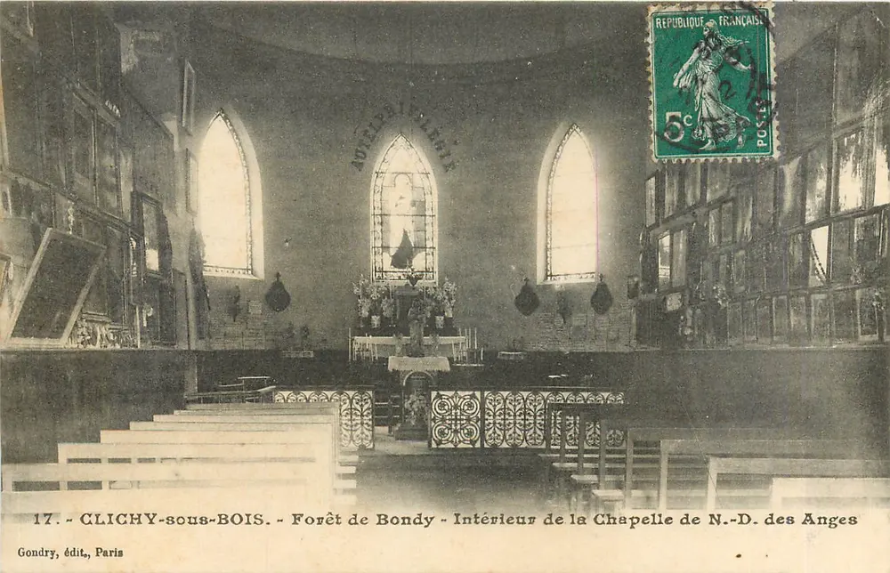 Clichy-sous-Bois - Forêt de Bondy - Innenansicht der Kapelle Notre-Dame des Anges — Gondry, Verlag, Paris - Vorderseite