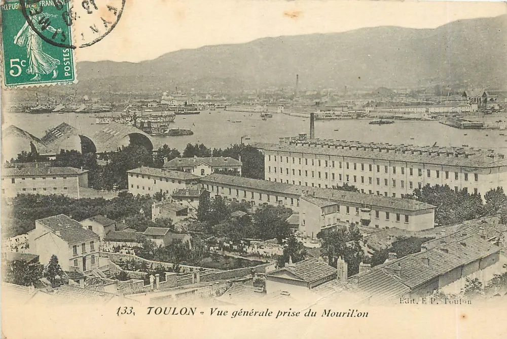 TOULON - Vue générale prise du Mouril'on — Édit. E.P. Toulon, n° 133 - Recto