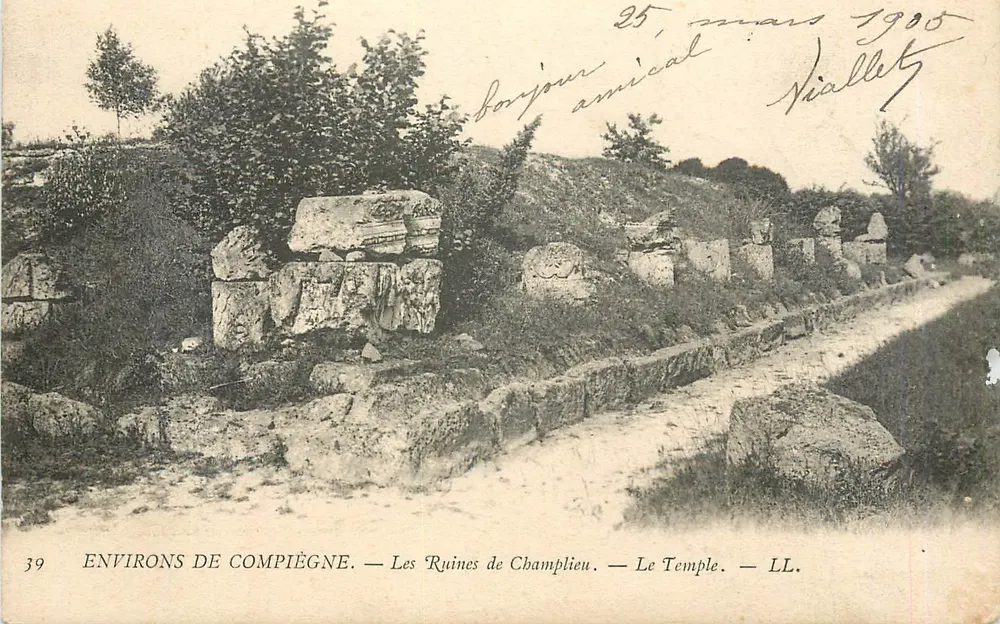 Arredores de Compiègne — Ruínas de Champlieu — O Templo — LL. - Frente