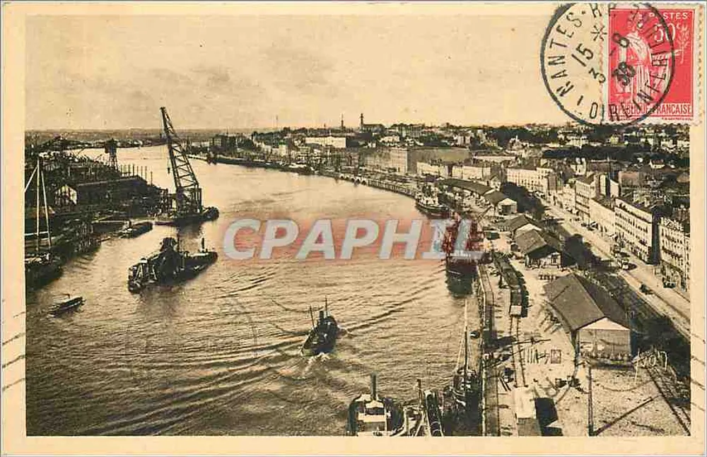 Nantes — Vue générale - Chantiers de Constructions — Éditions d'Art Yves - Recto