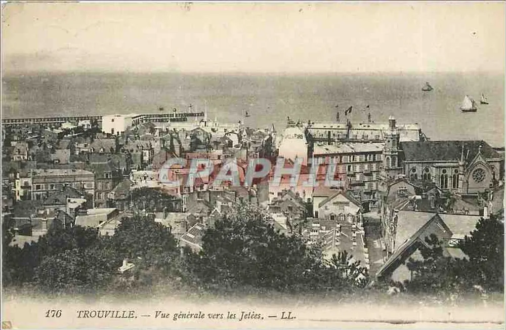 TROUVILLE — Vista geral em direção às docas — LL. — n° 176 - Frente